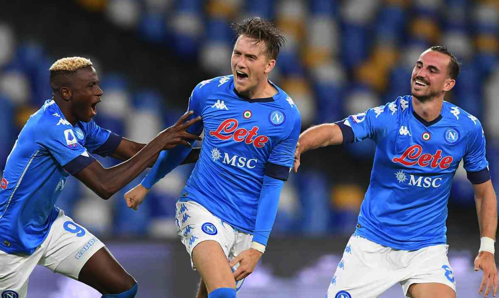 那不勒斯：欧冠征途上的战术博弈与荣耀突围